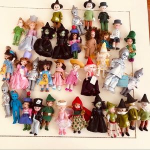 Lamar Alexandria and dolls from Wizard of Oz